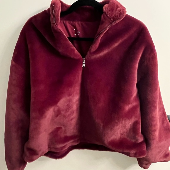 Plush Burgundy Pullover - Picture 3 of 9
